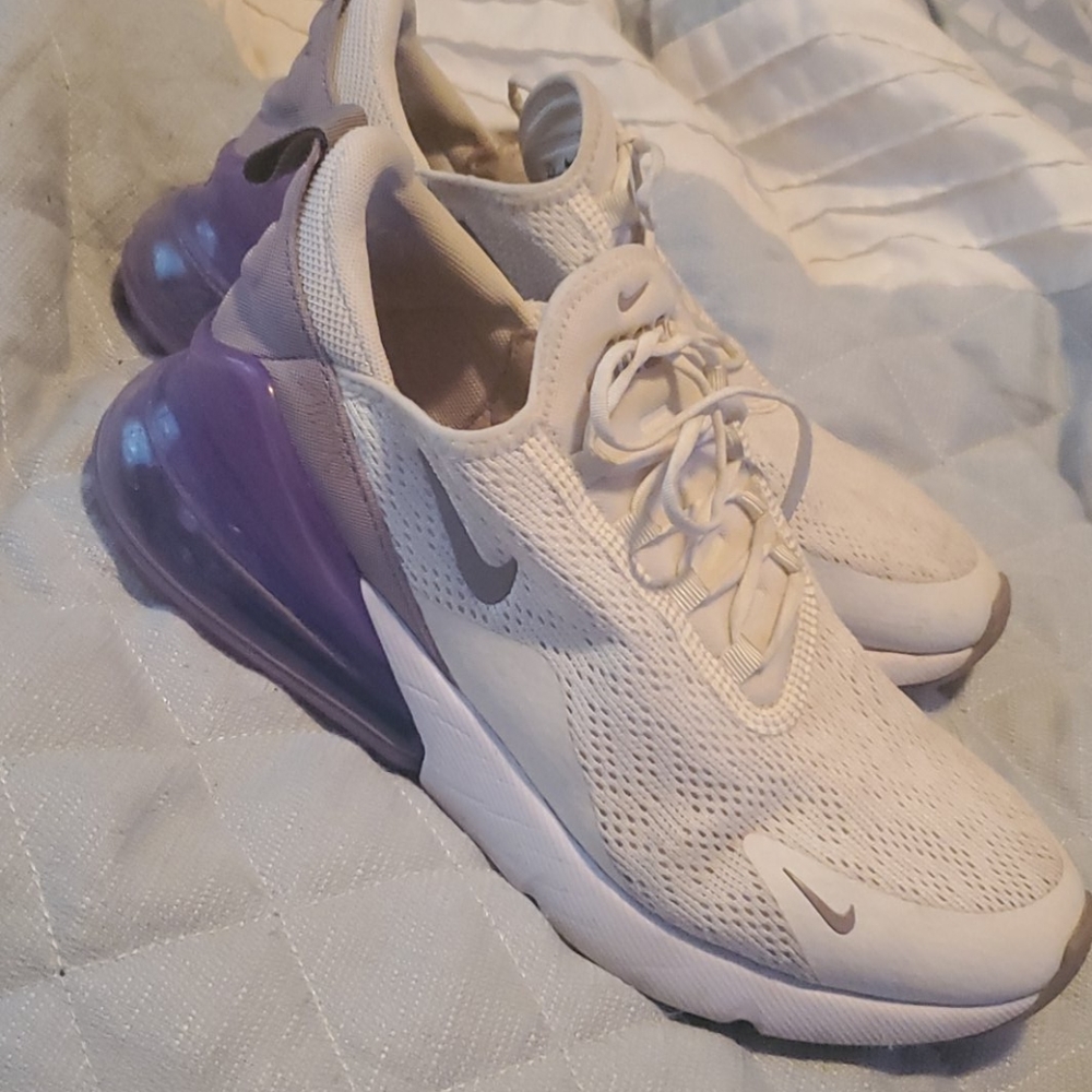 Nike Air Max 270